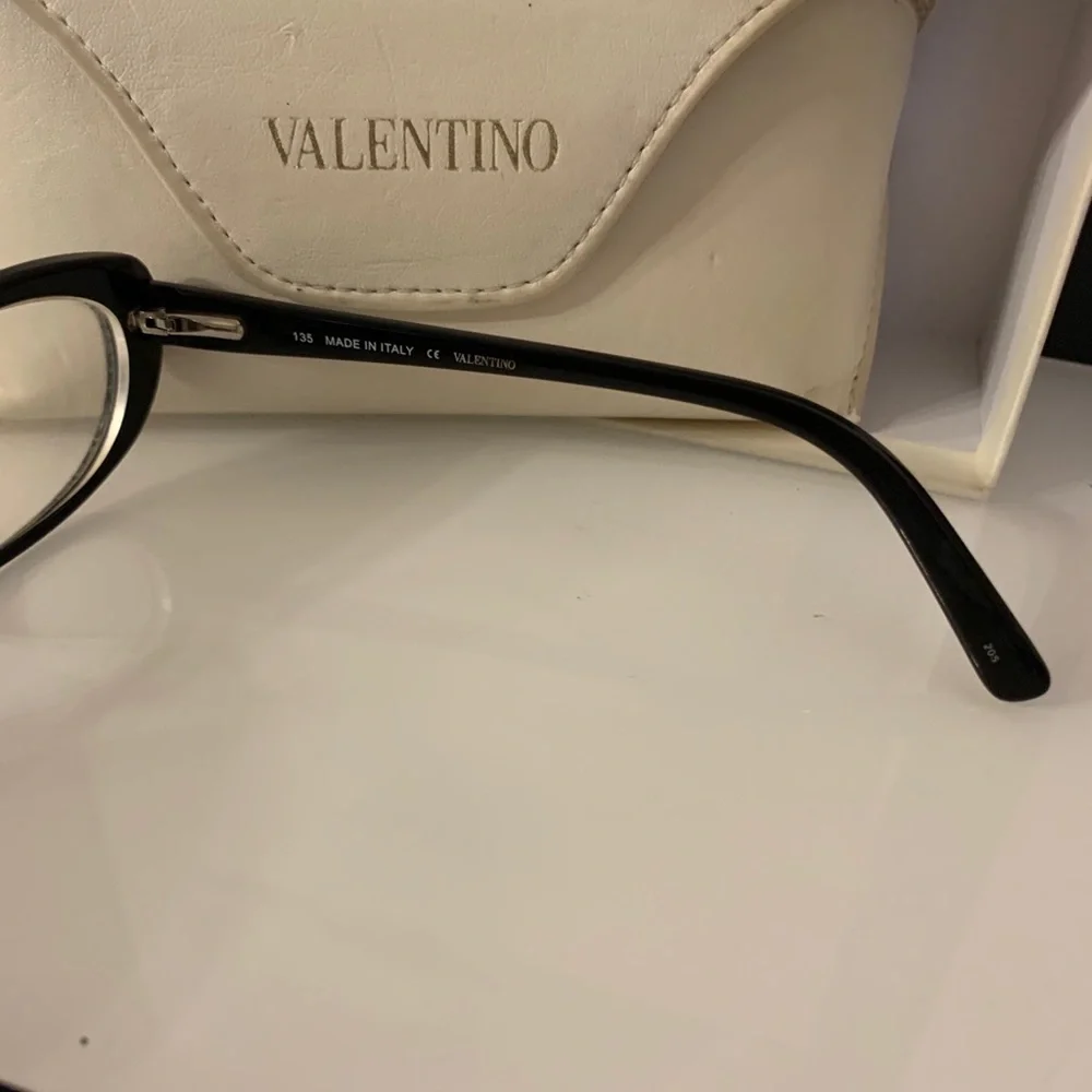 Valentino‎ Rx Glasses V2609
